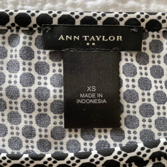 Ann Taylor Blouse - Picture 2 of 3